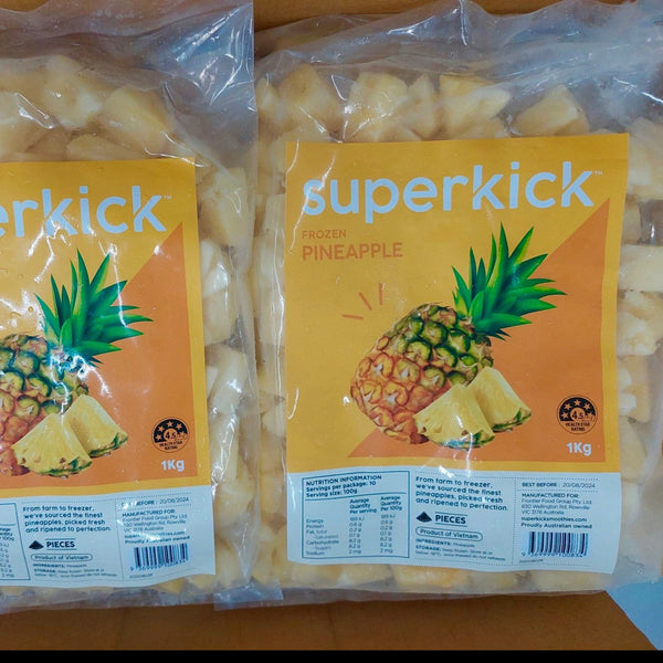 pineapples in carton